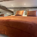 Loft Unique Romantique & Balneotherapie Apartment *
