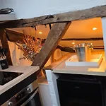 Loft Unique Romantique & Balneotherapie Apartment *
