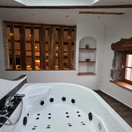 Loft Unique Romantique & Balneotherapie