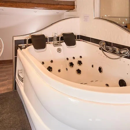 Loft Unique Romantique & Balneotherapie Riom
